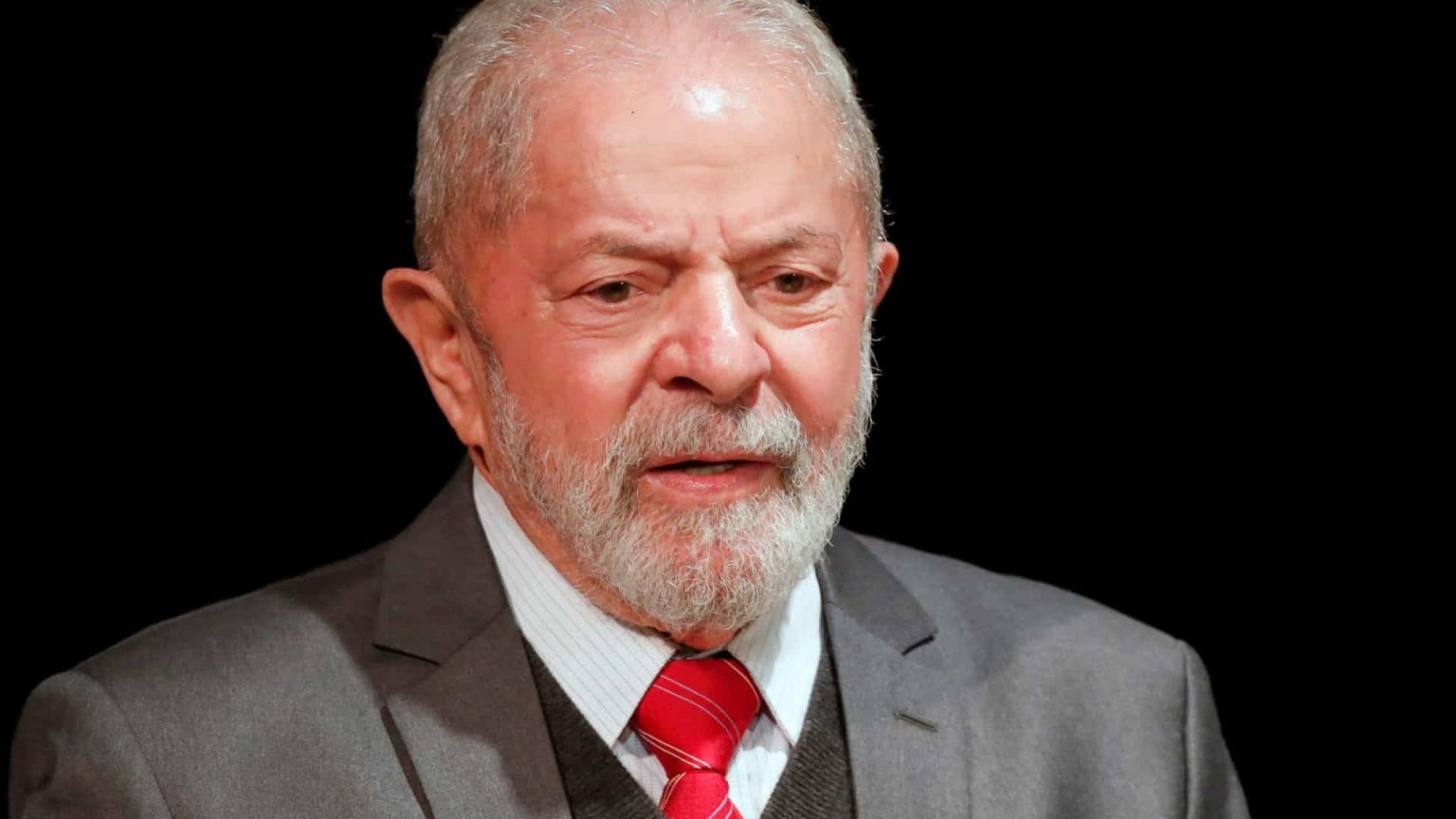 Justiça arquiva caso de tríplex de Guarujá atribuído a Lula