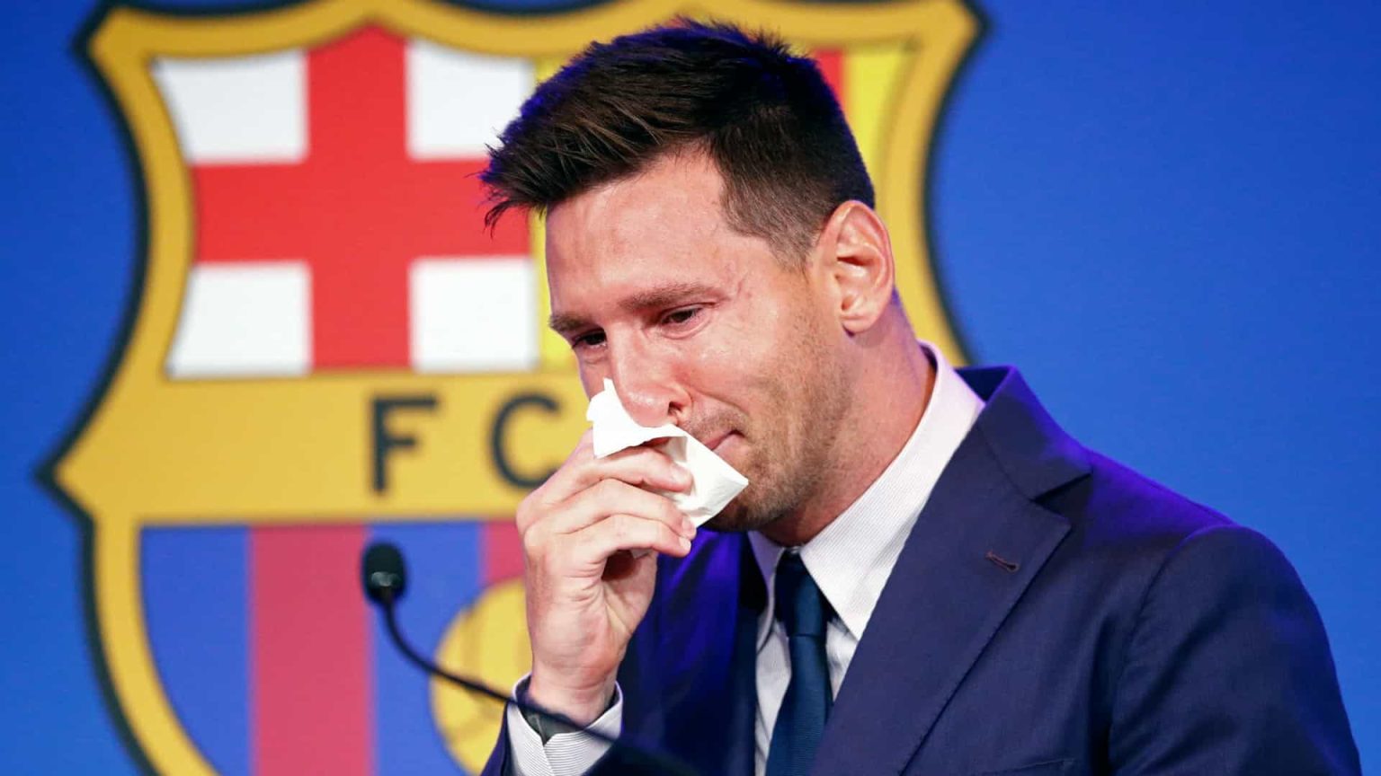 Presidente do Barcelona descarta volta de Messi e quer time jovem