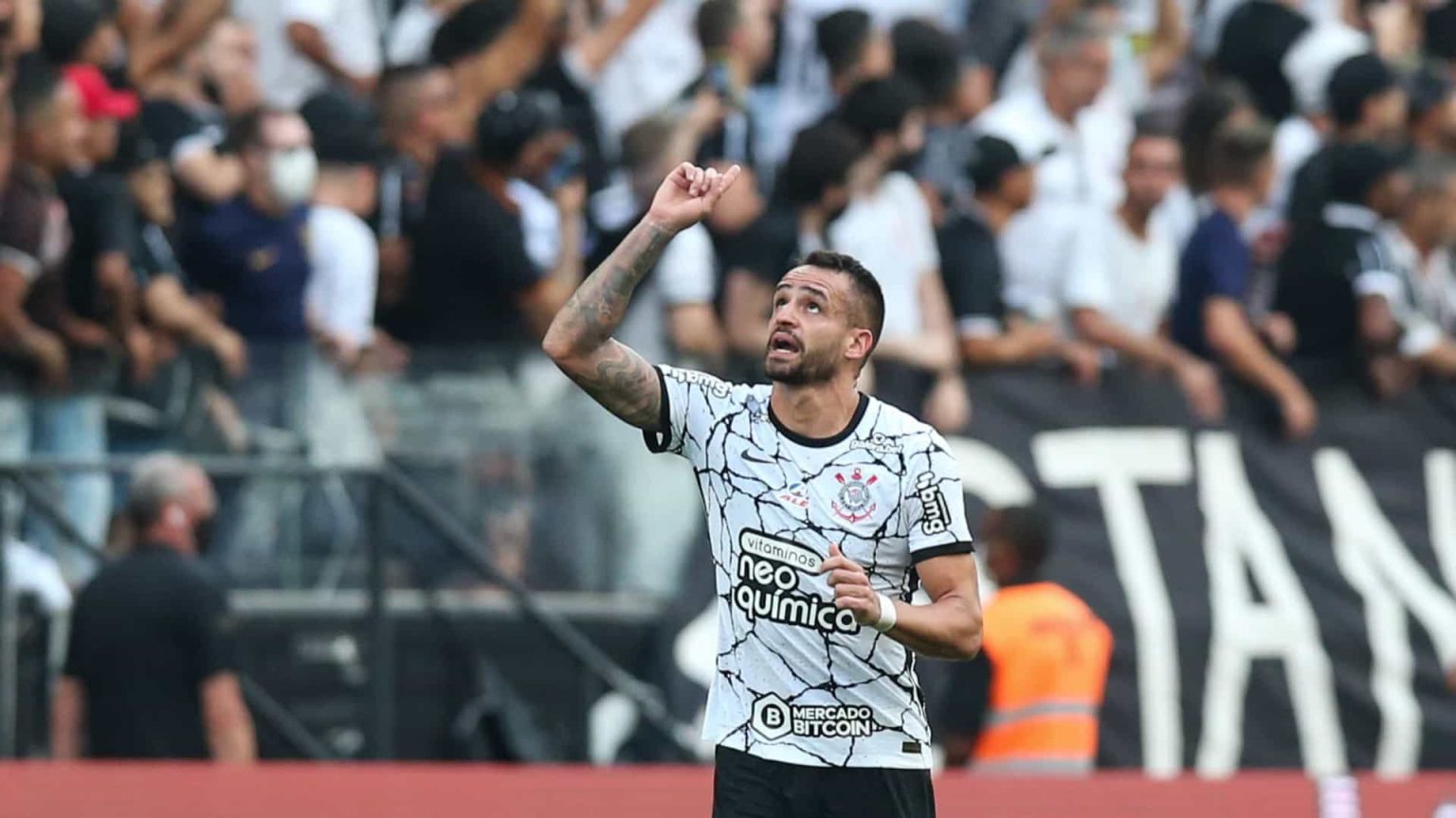 São Paulo vence o 'estrelado' Corinthians de Vitor Pereira em bom clássico