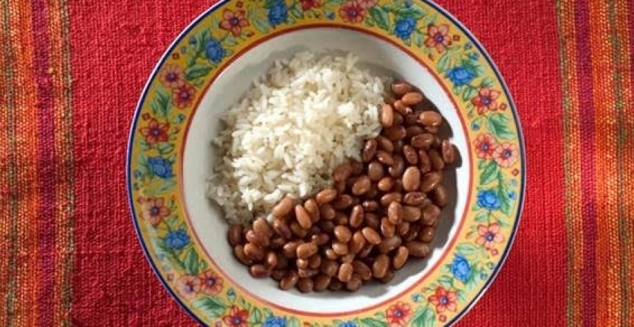 Governo corta imposto de importação de arroz, feijão e outros itens básicos